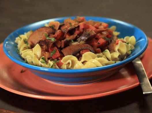 Foto de paprikash de hongos