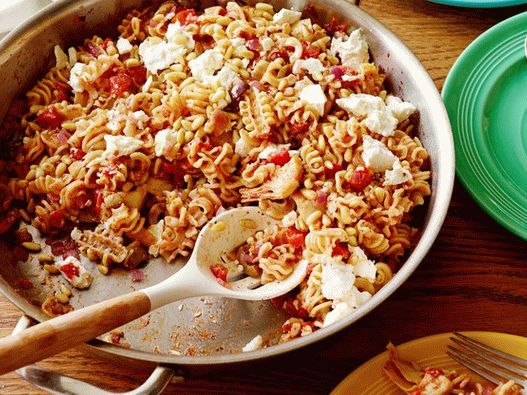 Foto de pasta en salsa de tomate