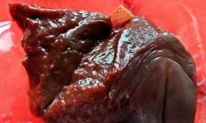 Hígado en crema agria