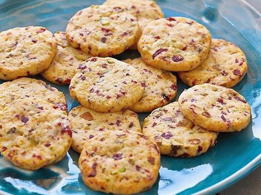 Foto galletas con queso, arándanos y pistachos