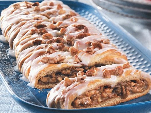 Foto de pastel de coleta de hojaldre con calabaza y nueces