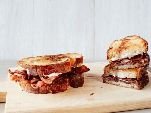 Sandwiches de Elvis Presley en italiano