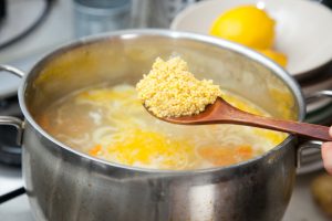 Sopa de pollo de campo