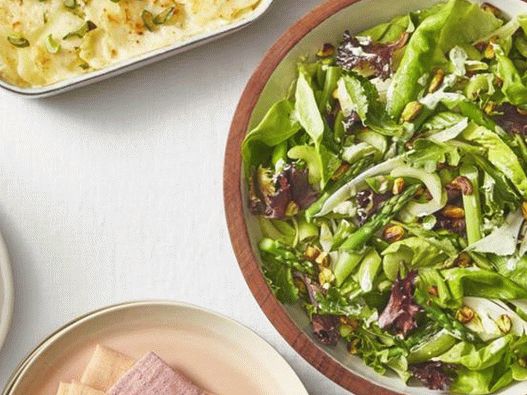 Ensalada de Espárragos y Raíz de Hinojo