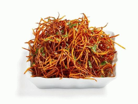 Pajitas de zanahoria fritas