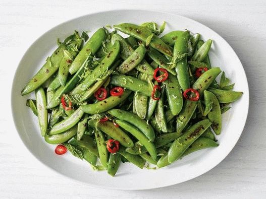 Foto - guisantes verdes asados
