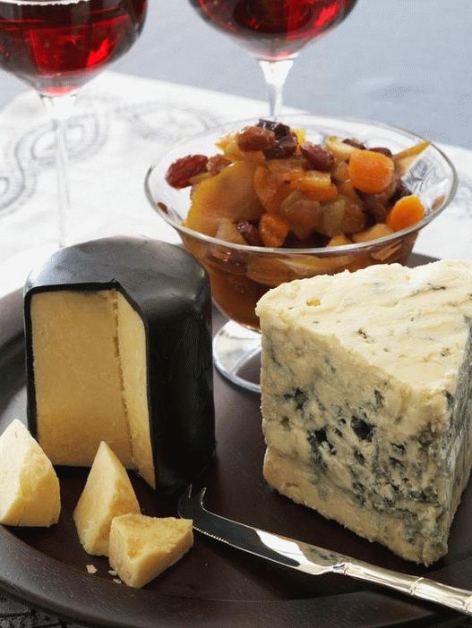 Foto del plato - Plato de queso con compota de frutos secos de invierno