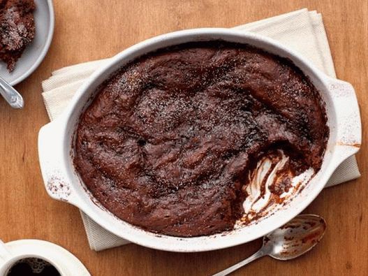 Pastel de pudín de fotos con malta de chocolate