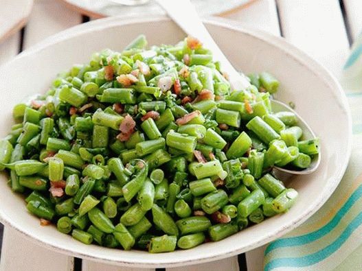 Judías verdes fritas con tocino