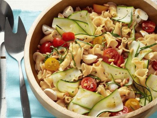 Foto del plato - Ensalada de pasta con calabacín y mozzarella