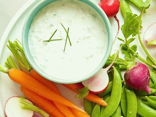Salsa de salsa de yogurt y cebolla