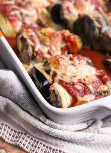Foto Rollos de berenjenas con queso