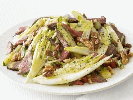 Ensalada de achicoria con carne de res
