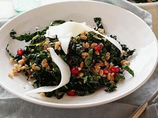 Foto Cale y ensalada de col