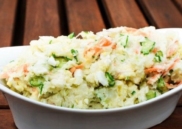 Ensalada de verduras abundante