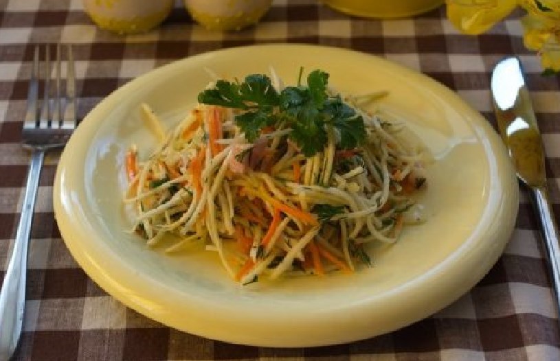 Ensalada de rábano verde