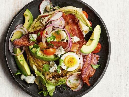 Foto de ensalada de Cobb a la parrilla