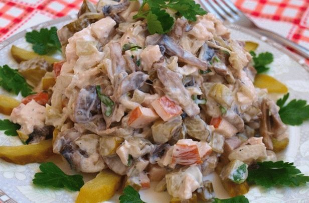 Ensalada de carne con champiñones