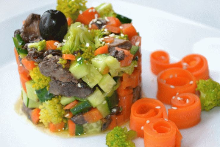 Ensalada de verduras con champiñones
