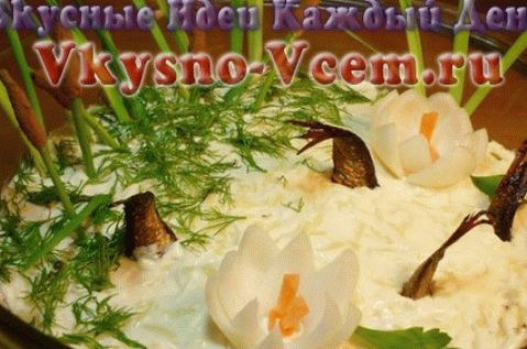 Ensalada de pescado en el estanque