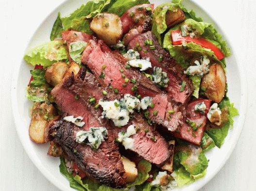 Ensalada de fotos con bistec y papas