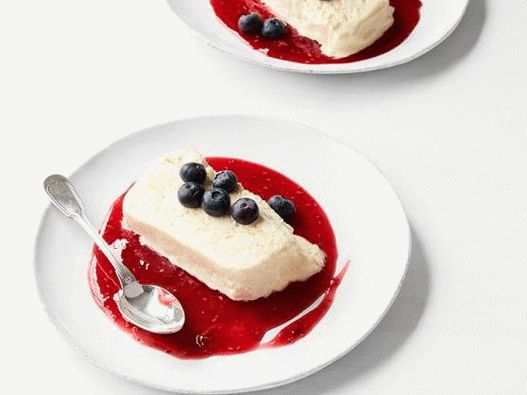 Foto de Semifredo con salsa de frambuesa