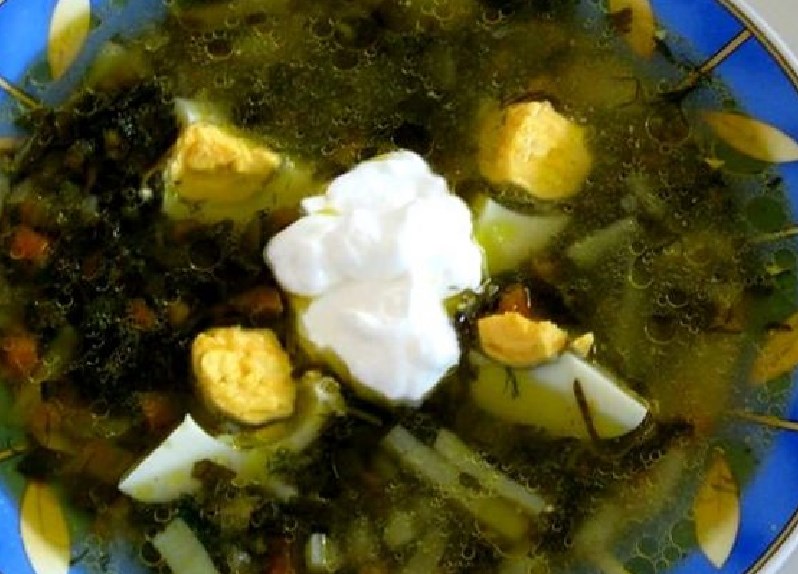 Sopa de col y espinacas