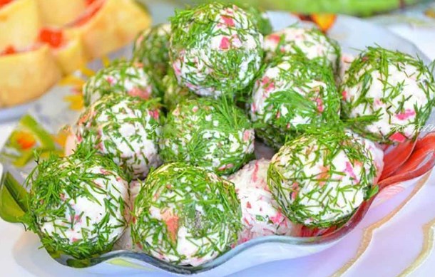 Bolas de queso con salmón