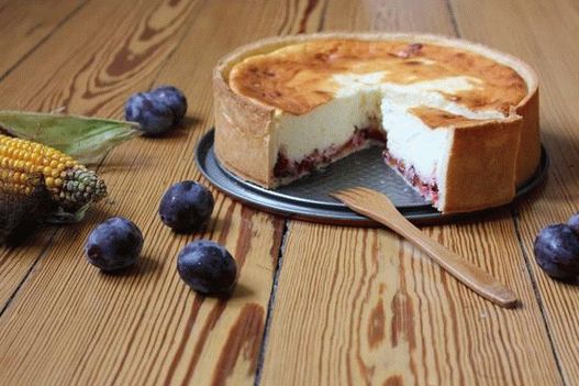 Foto Tarta de ciruela con requesón