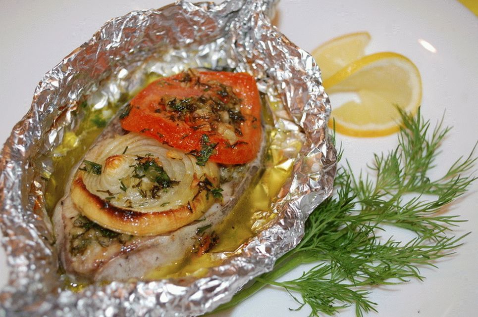 Bagre al horno en papel de aluminio