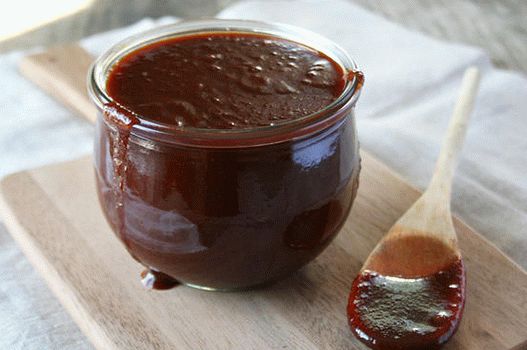 Foto salsa de barbacoa en casa