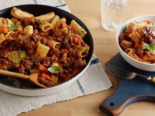 Foto salsa boloñesa con carne picada