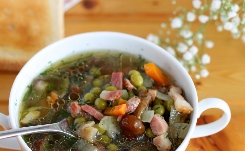 Sopa de champiñones polaca