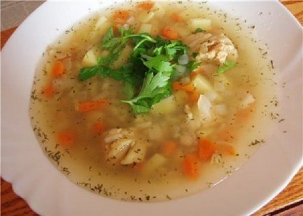 Sopa de pescado en lata