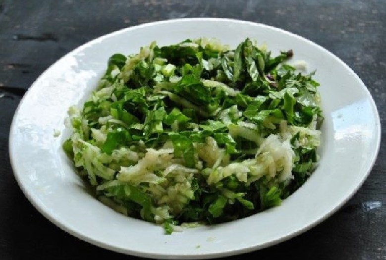 Ensalada tailandesa de daikon