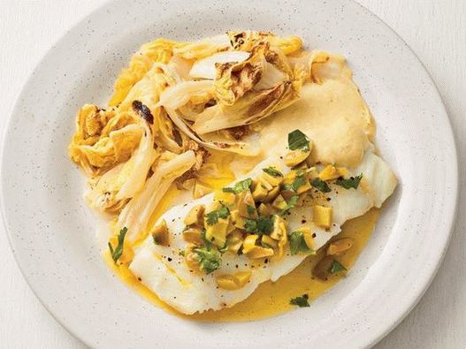 Bacalao con salsa de almendras y sésamo