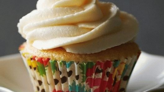 Foto cupcakes de vainilla con leche de almendras