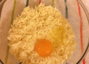 Bolas de masa hervida con suluguni