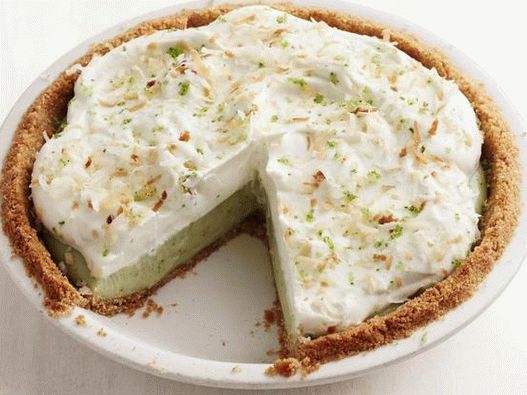 Tarta de crema de coco con menta y albahaca