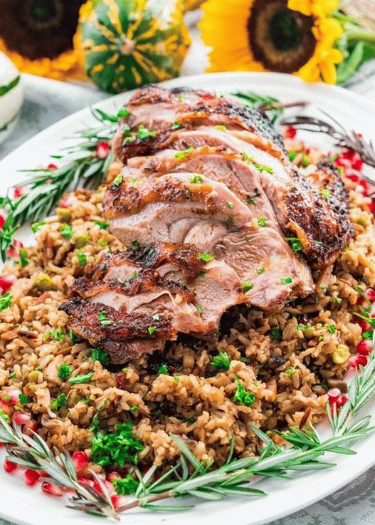 Foto muslos de pavo al horno en glaseado de mostaza de arce