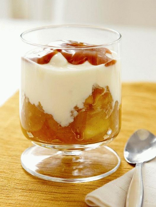 Foto del plato - Yogurt casero con compota de manzana