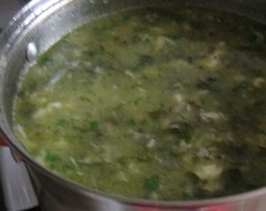 Sopa de col de espinacas verdes