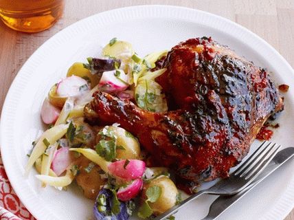 Foto de muslos de pollo a la parrilla con salsa de jengibre