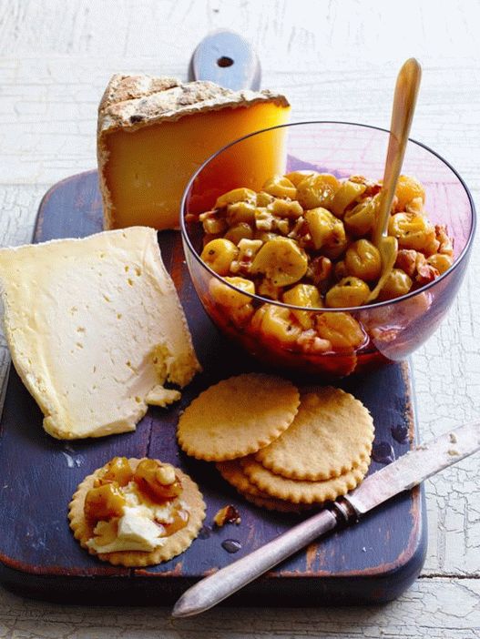 Foto de uvas tostadas con nueces